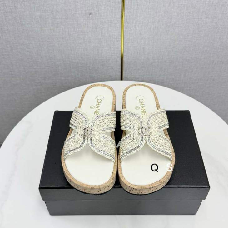 Picture of Chanel Slippers _SKUChanelsz35-40S03123147